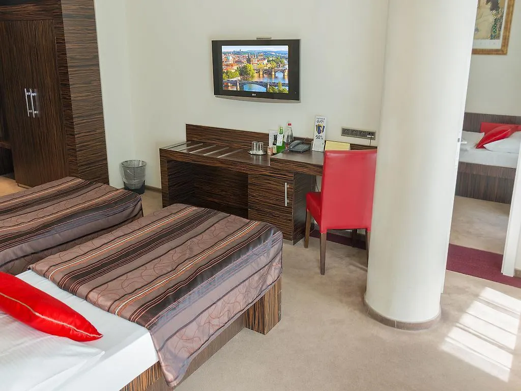 Ea Hotel Crystal Palace Praga